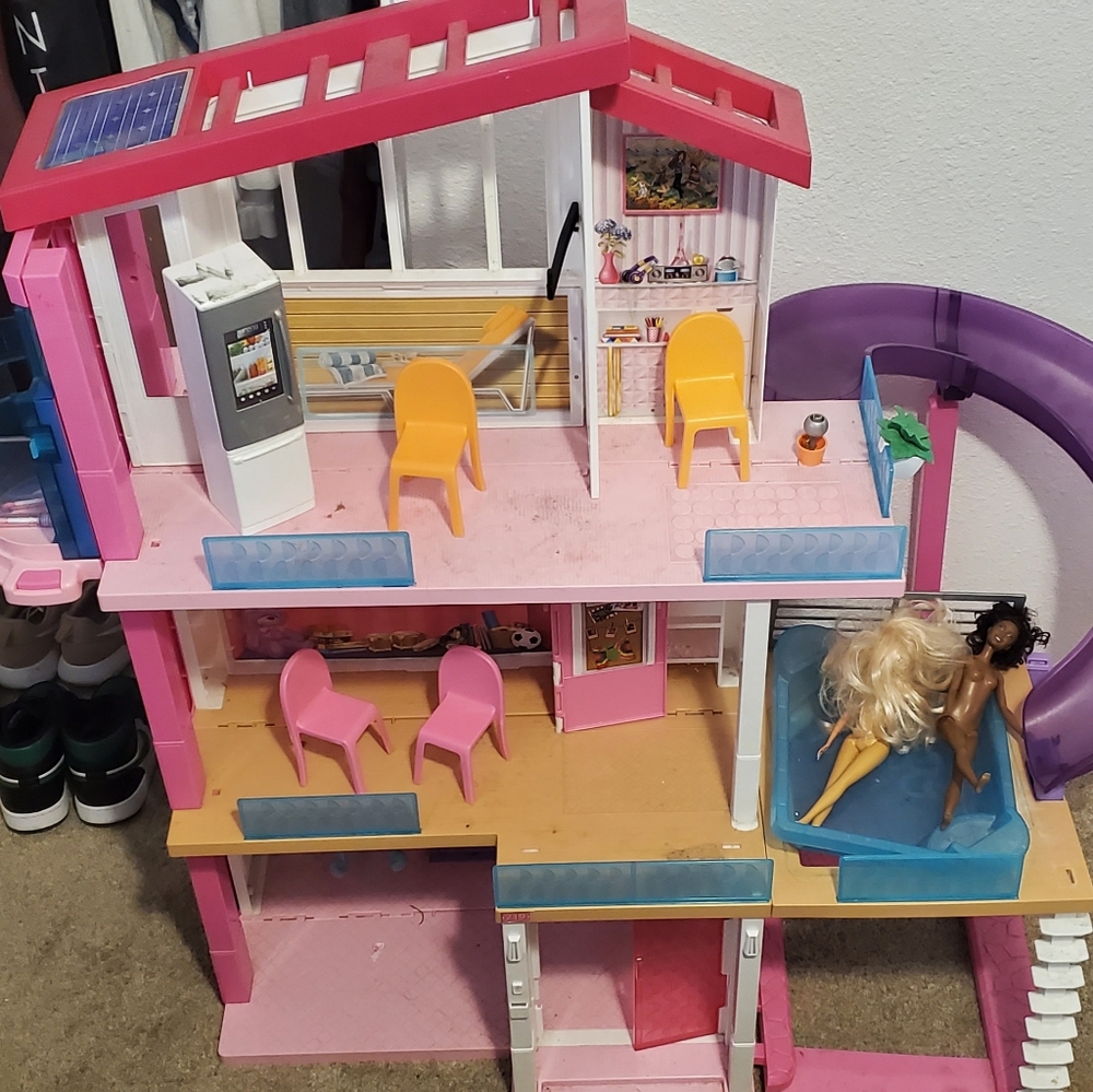 USED Barbie dream house